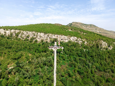 航拍山东新泰朝阳洞园林地标