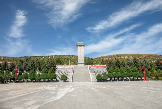 彭阳任山河烈士陵园