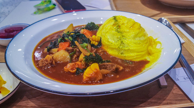 咖喱蛋包飯