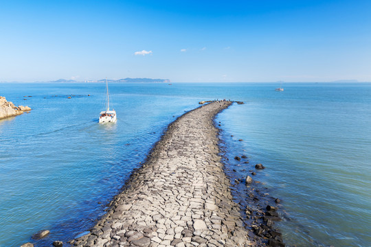 山东蓬莱碧海蓝天海堤