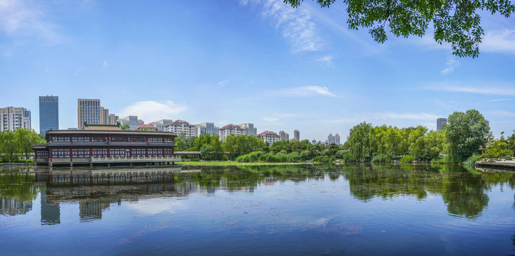 天津宁园湖泊全景