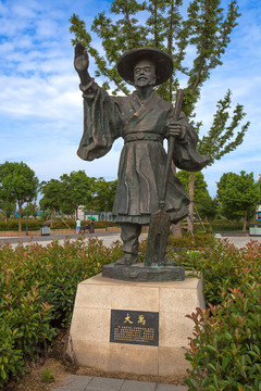绍兴北站雕塑