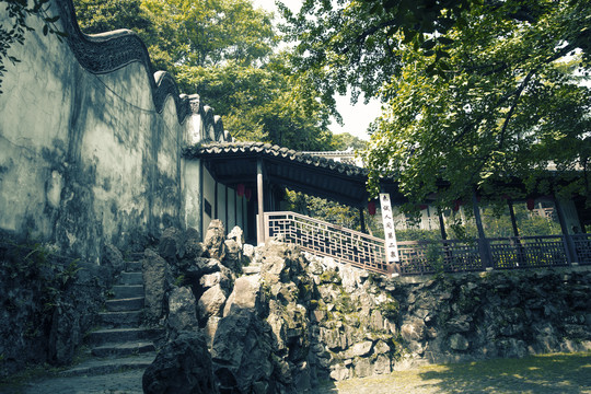 太湖无锡惠山古镇寄畅园