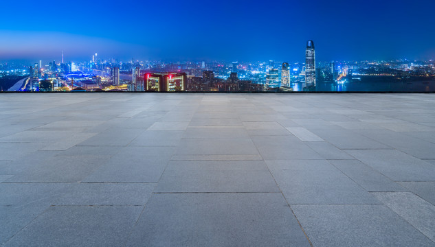 地砖地面和城市夜景