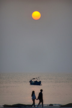 黄昏海边