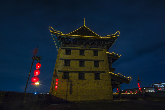 西安安远门城墙夜景