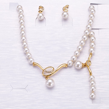古典珍珠项链