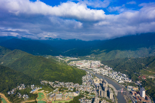 航拍四川绵阳平武县风光