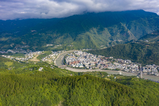 航拍四川绵阳平武县风光