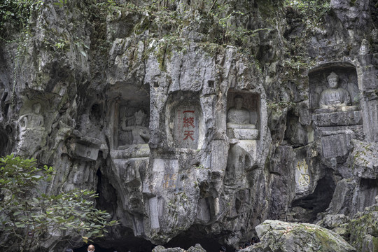 飞来峰造像