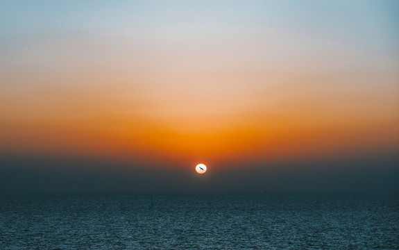 大海上的落日