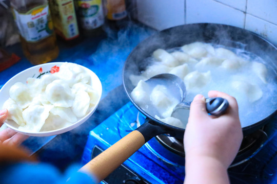 捞水饺