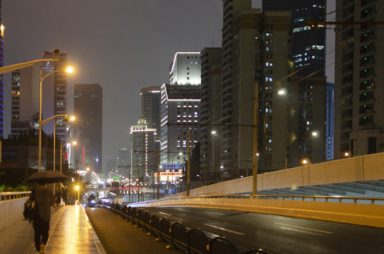 上海天目西路街头夜景