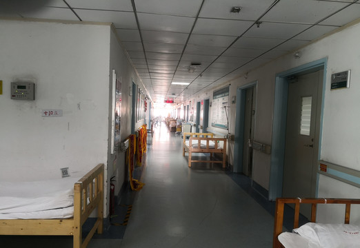 住院部走廊