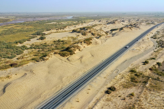 沙漠公路