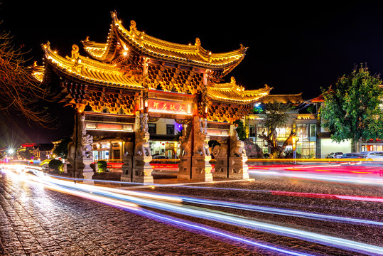 建水古城牌坊夜景