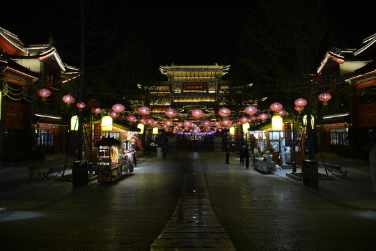 皇家驿站夜景