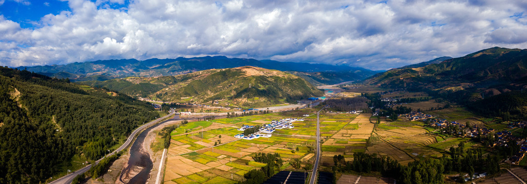 四川大凉山田园风光