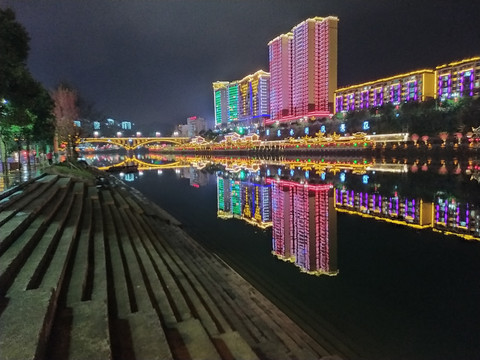 贵州锦屏清水江夜景