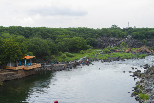 鏡泊湖