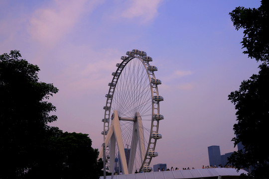 欢乐港湾摩天轮