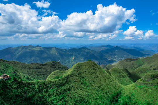 喀斯特地貌群山九万大山