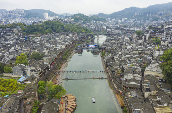 凤凰古城全景