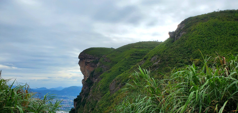 群山