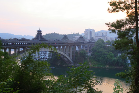 广西三江县风雨桥晚霞