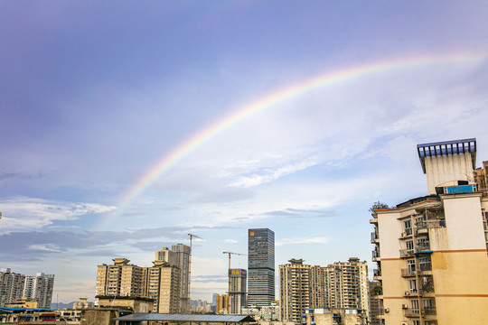 雨后彩虹