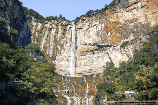 河南南太行万仙山峡谷天河瀑布