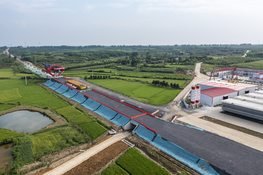 荆门荆州高铁建设工地