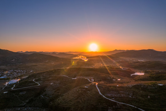 航拍沂蒙山区乡村日出