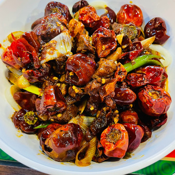 蹺腳牛肉面