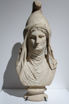波斯女性雕像