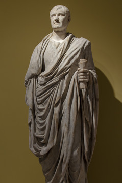 古罗马行政官员雕像