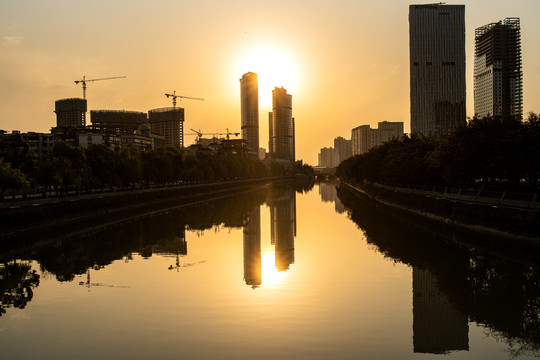 都市夕阳