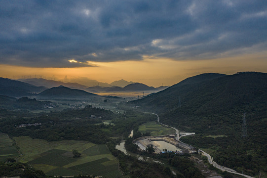 青山绿水就是金山银山