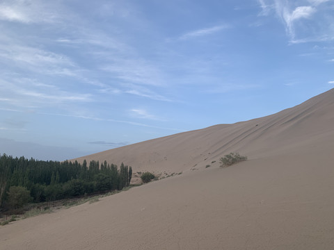 鸣沙山