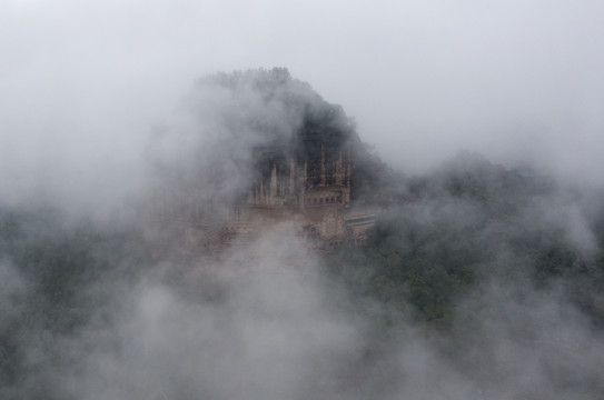 麦积山风光