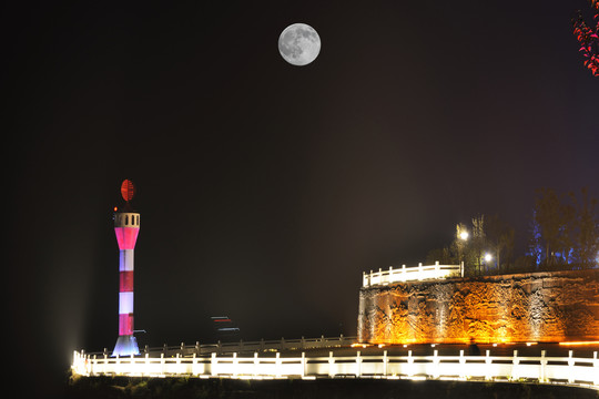 月夜灯塔