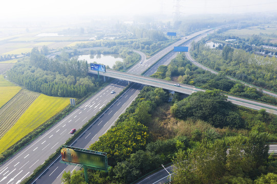 航拍高速公路