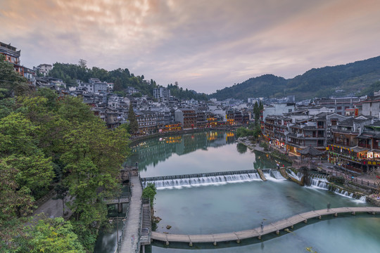 湖南湘西凤凰古城夜景