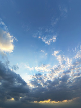 长空湛蓝天