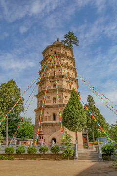 崆峒山法轮寺塔