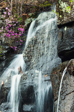 山泉瀑布溪流岩石