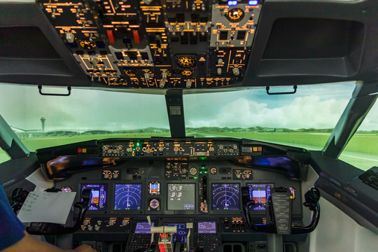 航空飞机驾驶模拟
