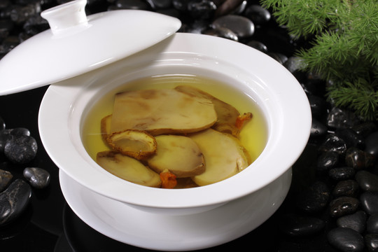 牛肝菌