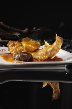 黃燜河豚