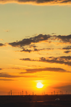 落日夕阳风电场